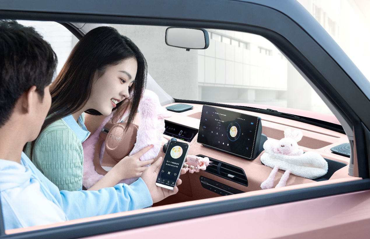 “国宝级”微型电车吉利熊猫mini正式上市 3.99万元认养回家